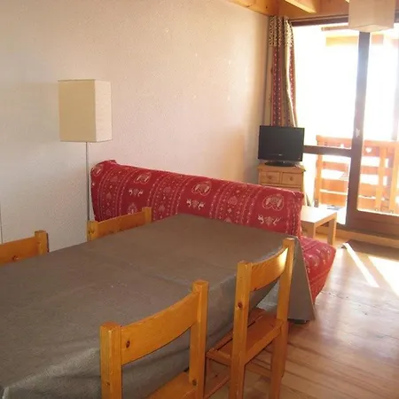 Cosy 5 Pers Avec Balcon Sud A D'huez, Skis Aux Pieds Apartment